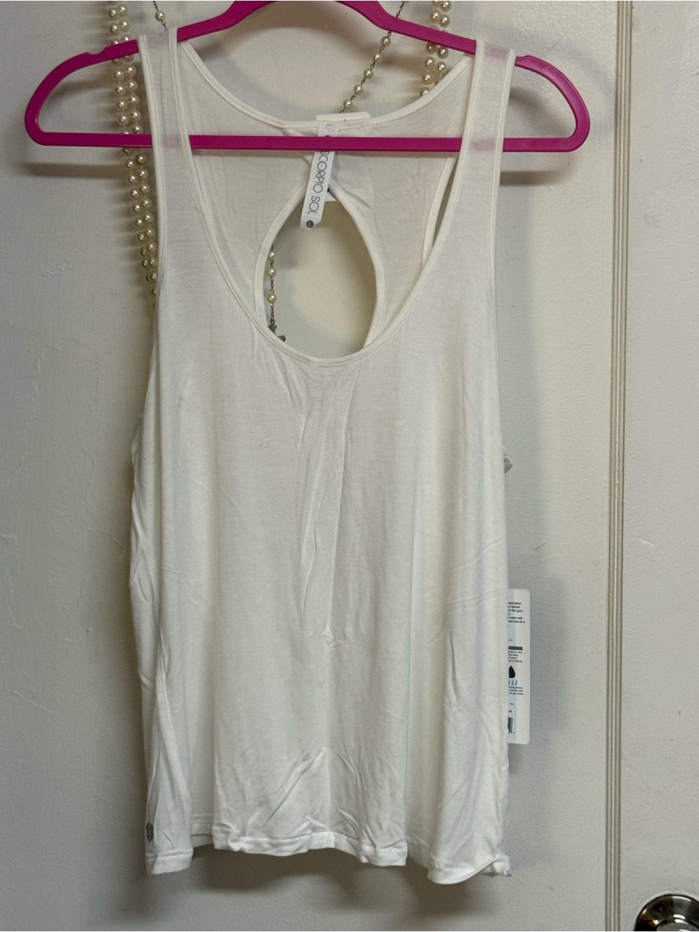 Scorpio Sol White Scoop Back Tank Top Large